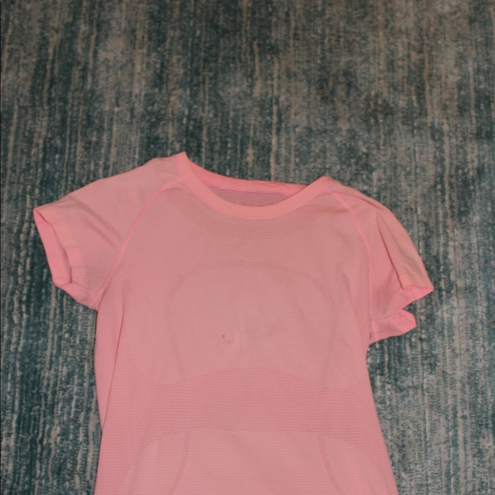 lulu lemon swiftly top